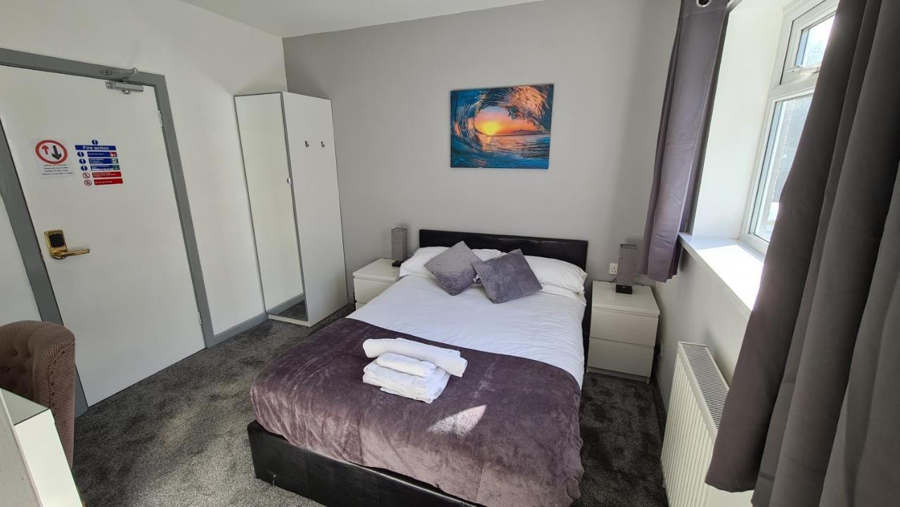 格温内思y简易小屋宾馆 兰贝里斯 外观 照片