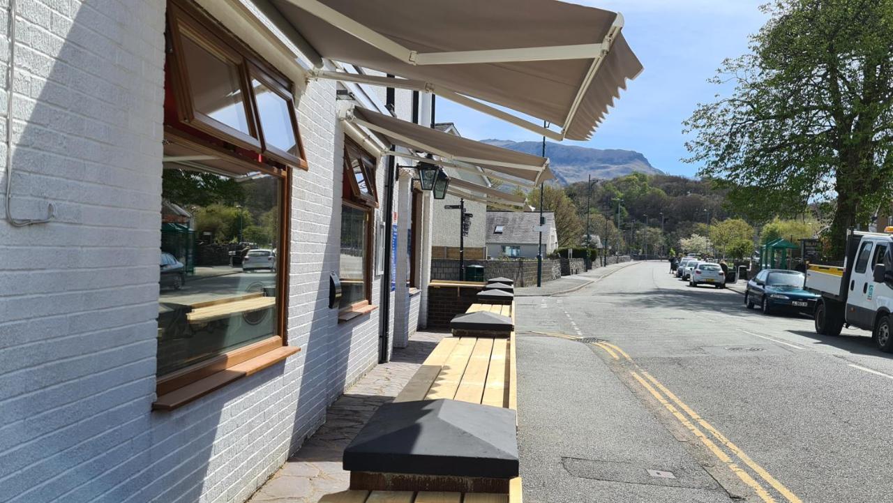 格温内思y简易小屋宾馆 兰贝里斯 外观 照片