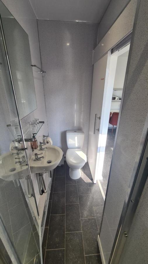 格温内思y简易小屋宾馆 兰贝里斯 外观 照片