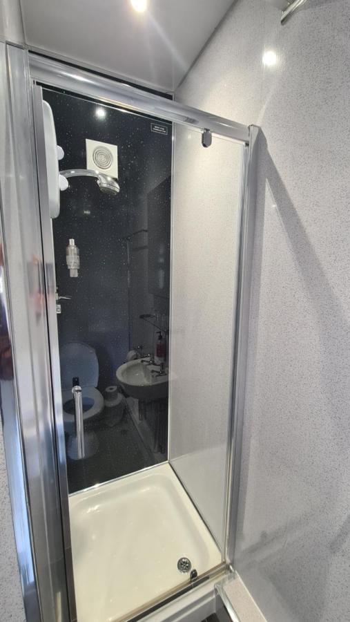 格温内思y简易小屋宾馆 兰贝里斯 外观 照片